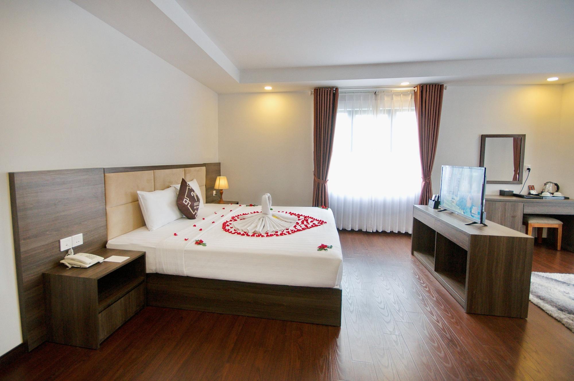 Aries Hotel Нячанг Экстерьер фото