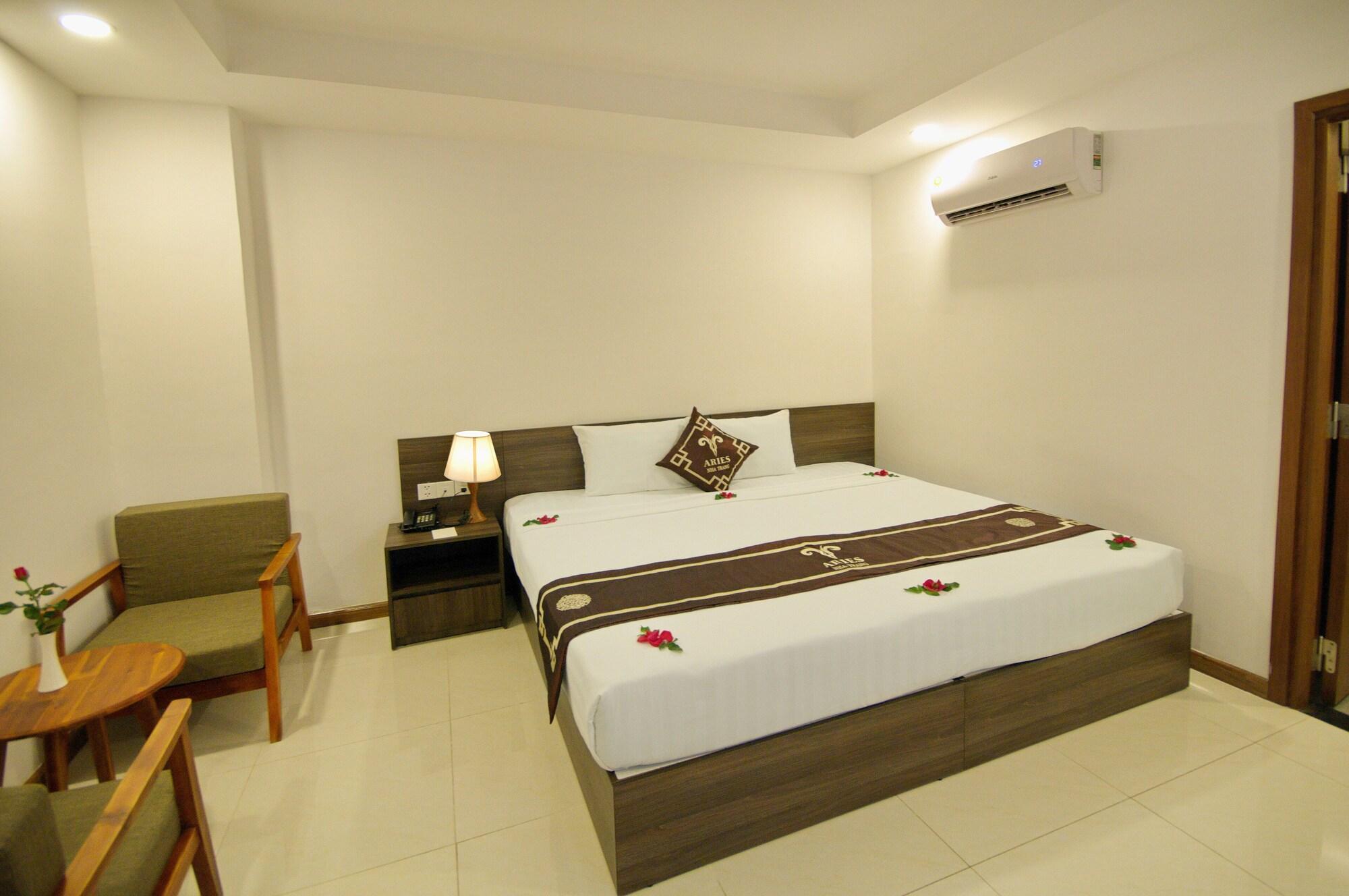 Aries Hotel Нячанг Экстерьер фото