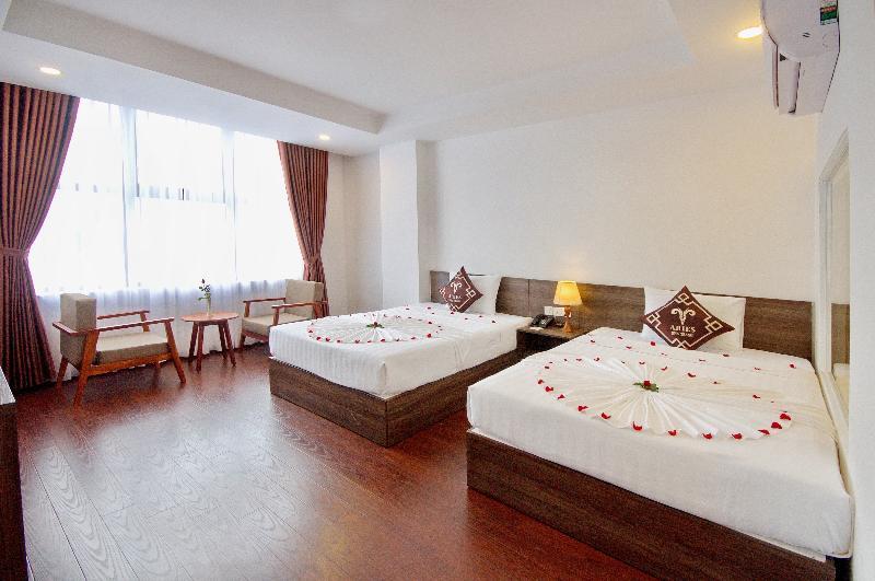 Aries Hotel Нячанг Экстерьер фото