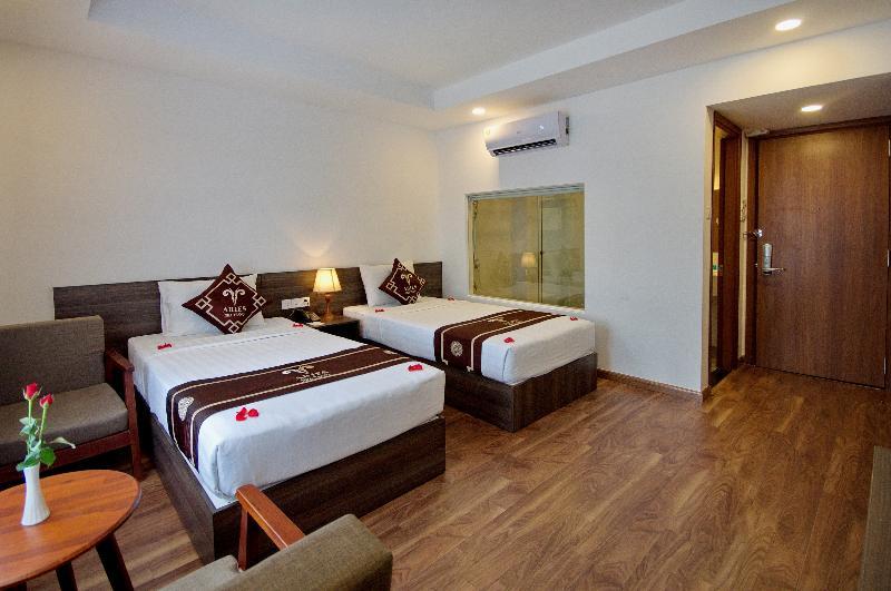 Aries Hotel Нячанг Экстерьер фото