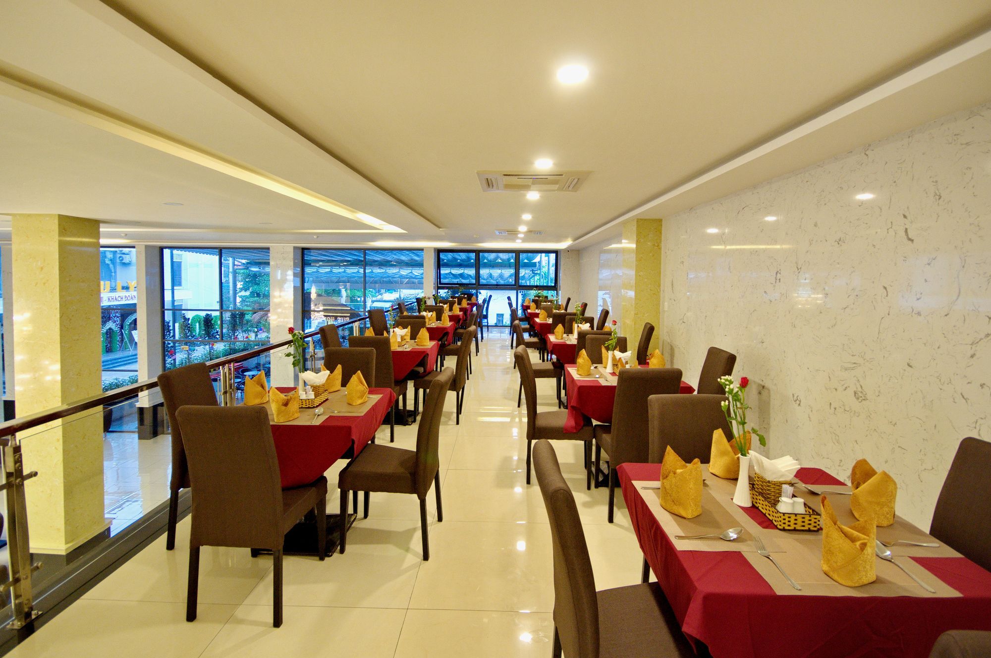Aries Hotel Нячанг Экстерьер фото