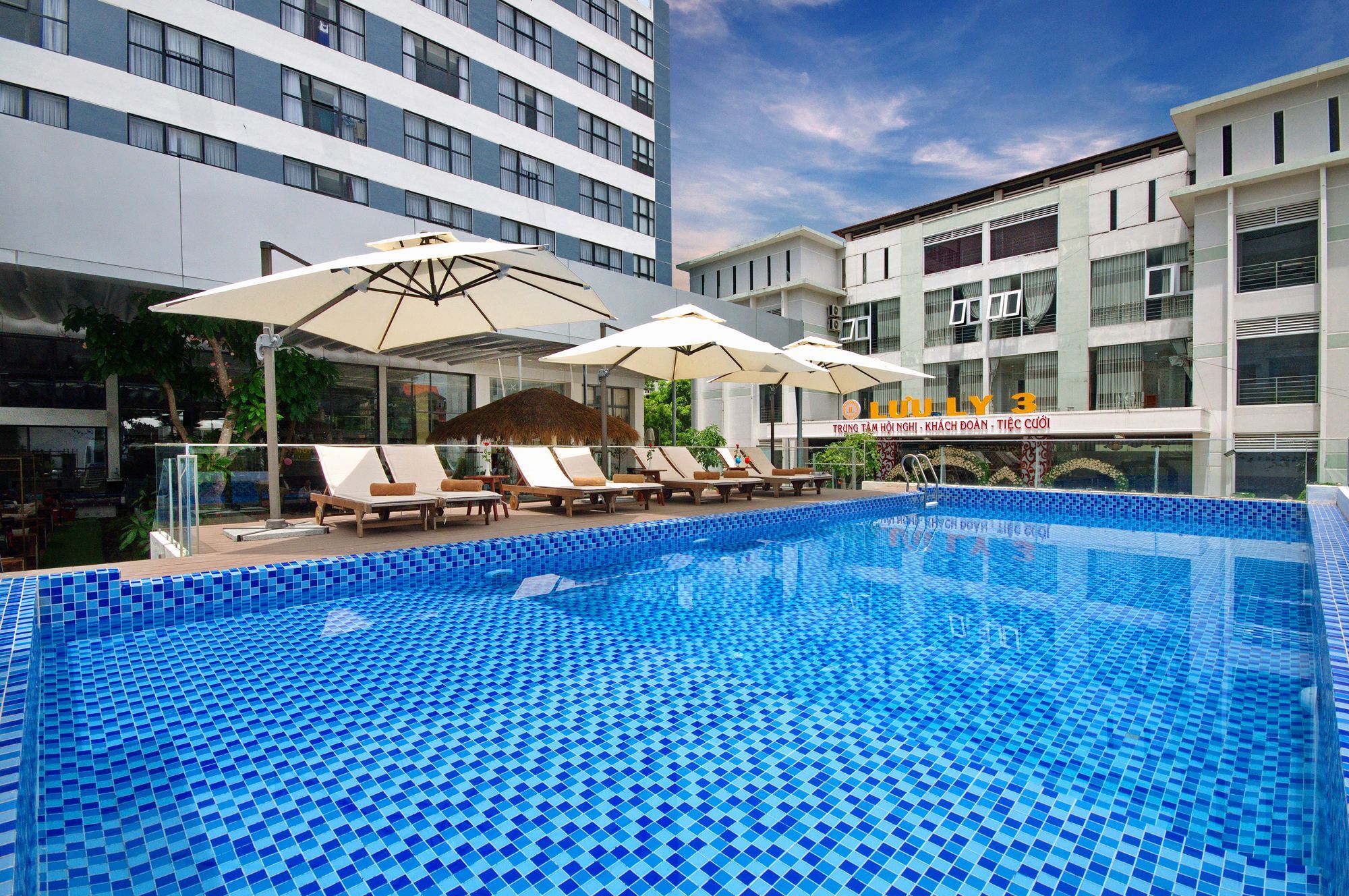Aries Hotel Нячанг Экстерьер фото